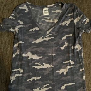 PINK camo v-neck